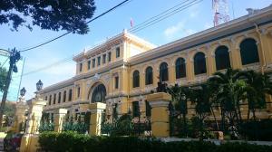 中央郵便局とサイゴン大教会