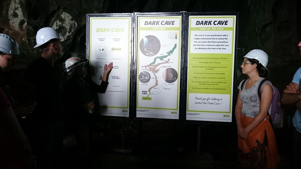 バトゥ洞窟探検ツアー