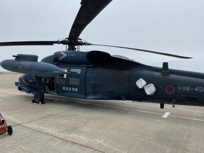 航空自衛隊　新潟分屯基地で空上げ。